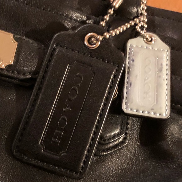 Black leather Coach shoulder bag - Picture 3 of 6